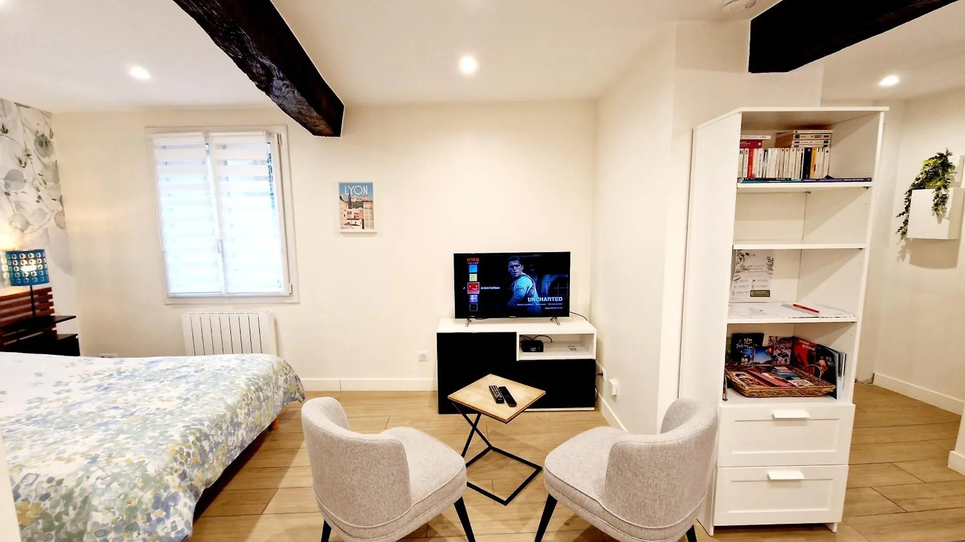 Studio Entierement Equipe Cailloux-sur-Fontaines 0*,  France