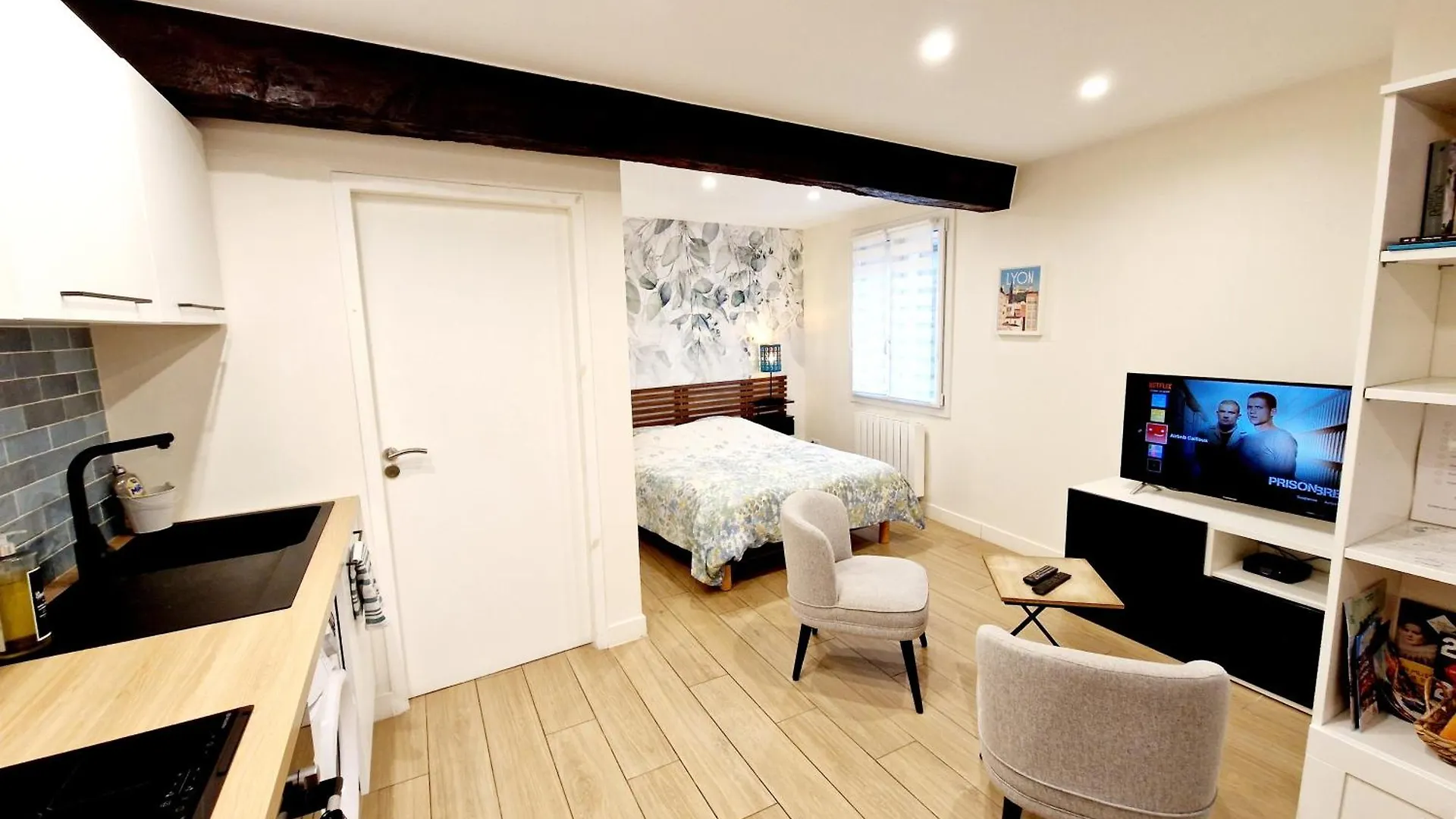 Studio Entierement Equipe Cailloux-sur-Fontaines Apartment