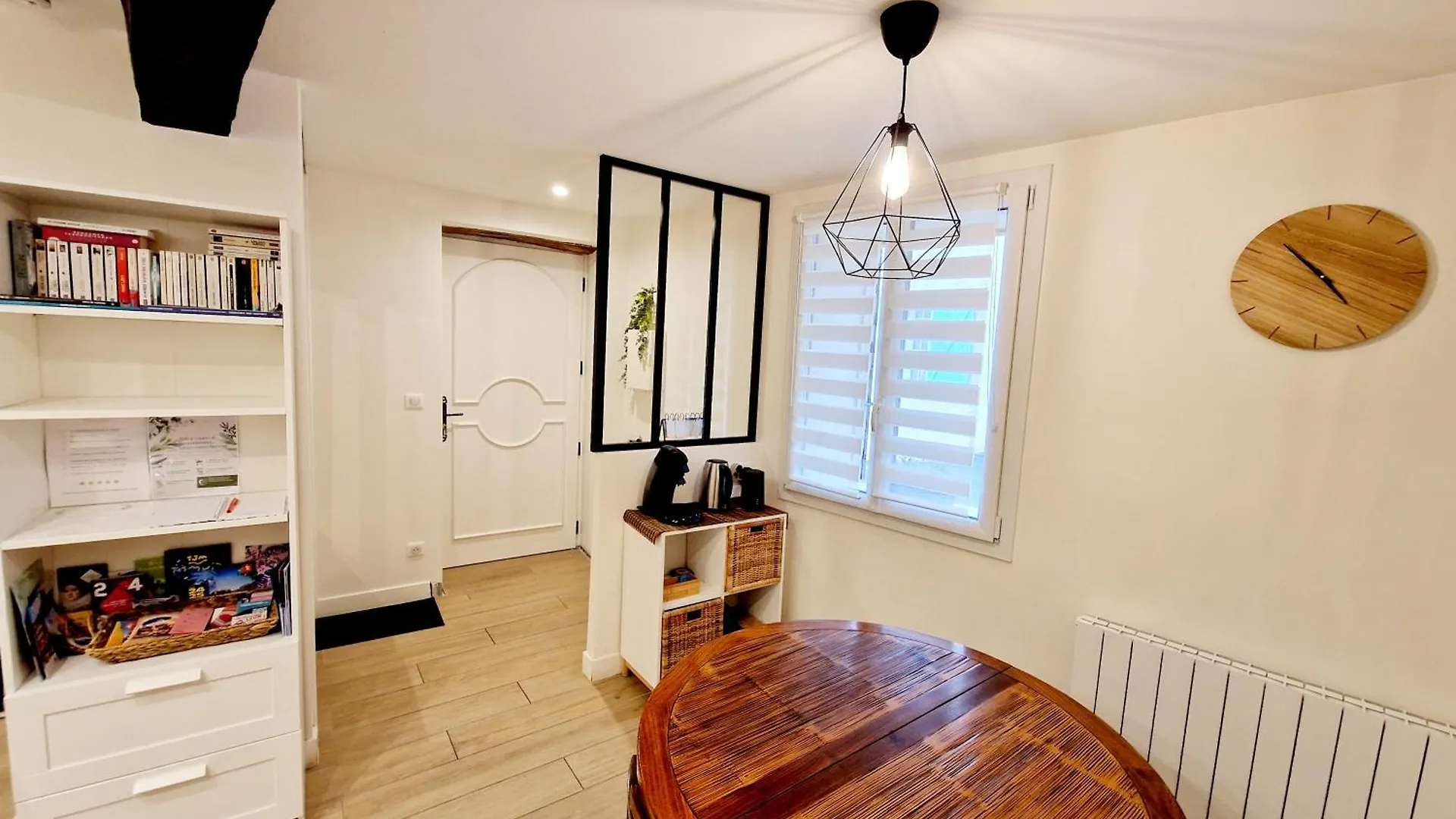 Studio Entierement Equipe Cailloux-sur-Fontaines Apartment